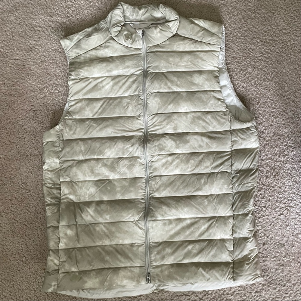 Lululemon Navigation Stretch Down Vest